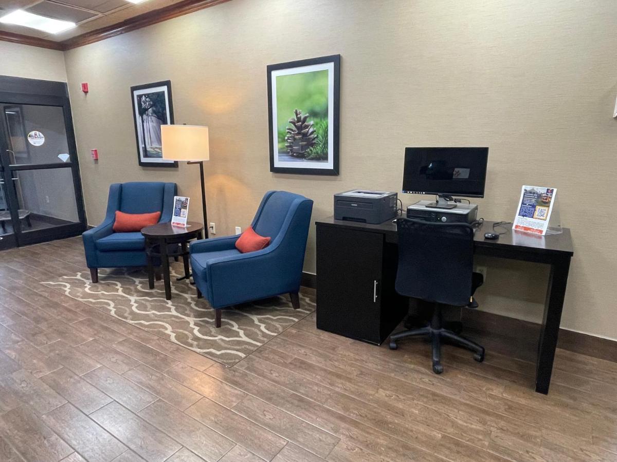 Comfort Inn Pinehurst - Southern Pines Zewnętrze zdjęcie