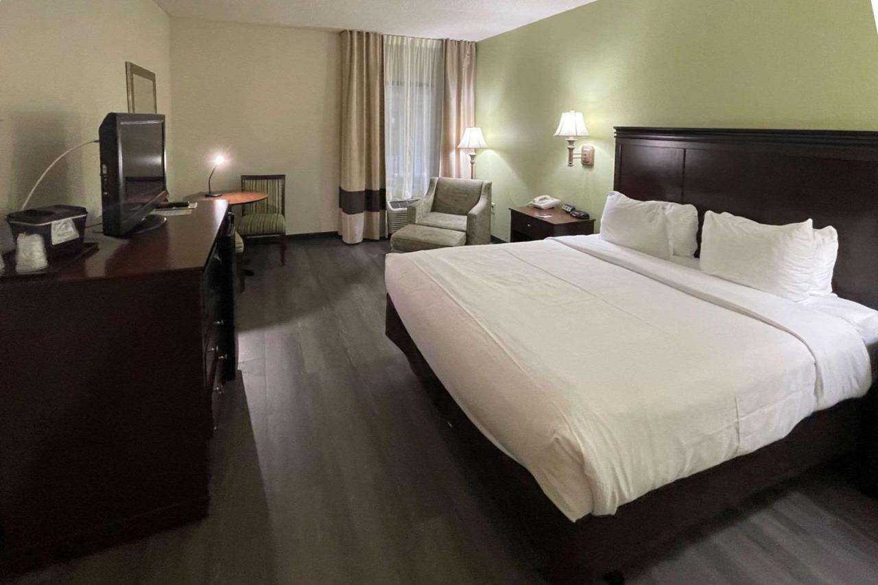 Comfort Inn Pinehurst - Southern Pines Zewnętrze zdjęcie