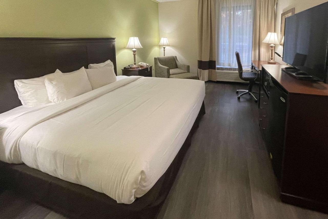Comfort Inn Pinehurst - Southern Pines Zewnętrze zdjęcie